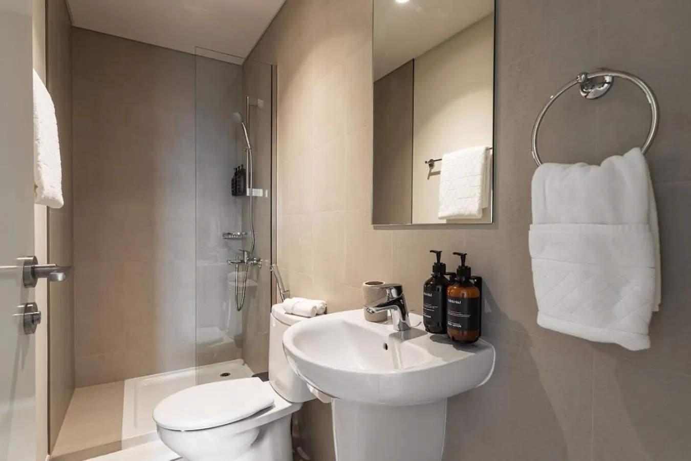 Seraya Residence 9 - 4Bdr - Skyline And Burj View - 3 Balconies Dubai Apartment