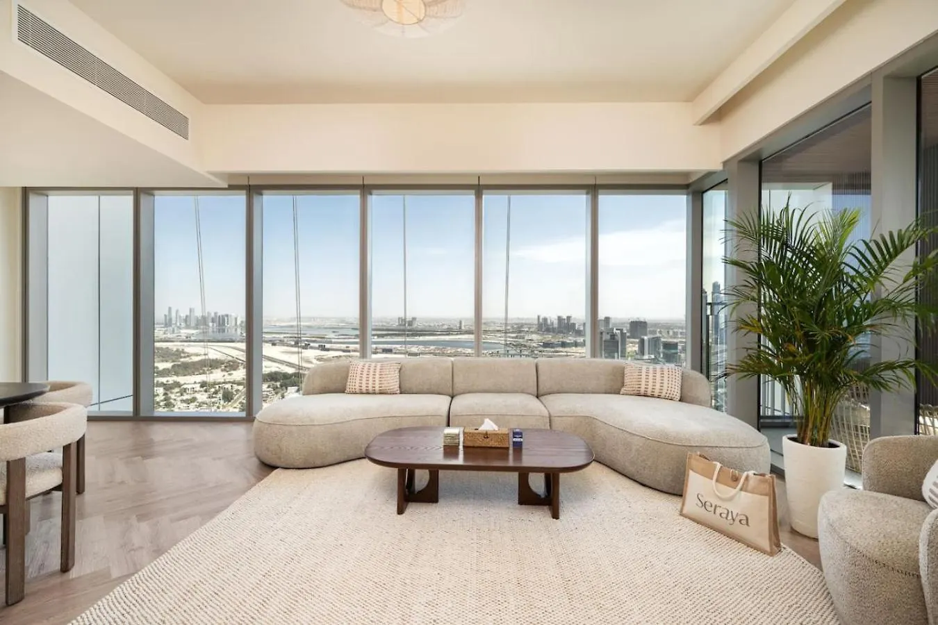 Seraya Residence 9 - 4Bdr - Skyline And Burj View - 3 Balconies Dubai 0*,  United Arab Emirates