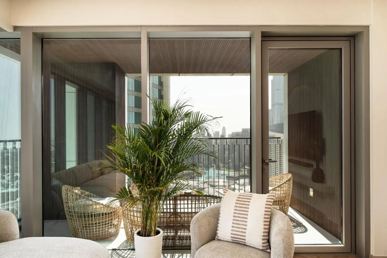 Seraya Residence 9 - 4Bdr - Skyline And Burj View - 3 Balconies Dubai Apartment